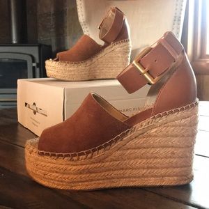Marc Fisher Wedge, size 5